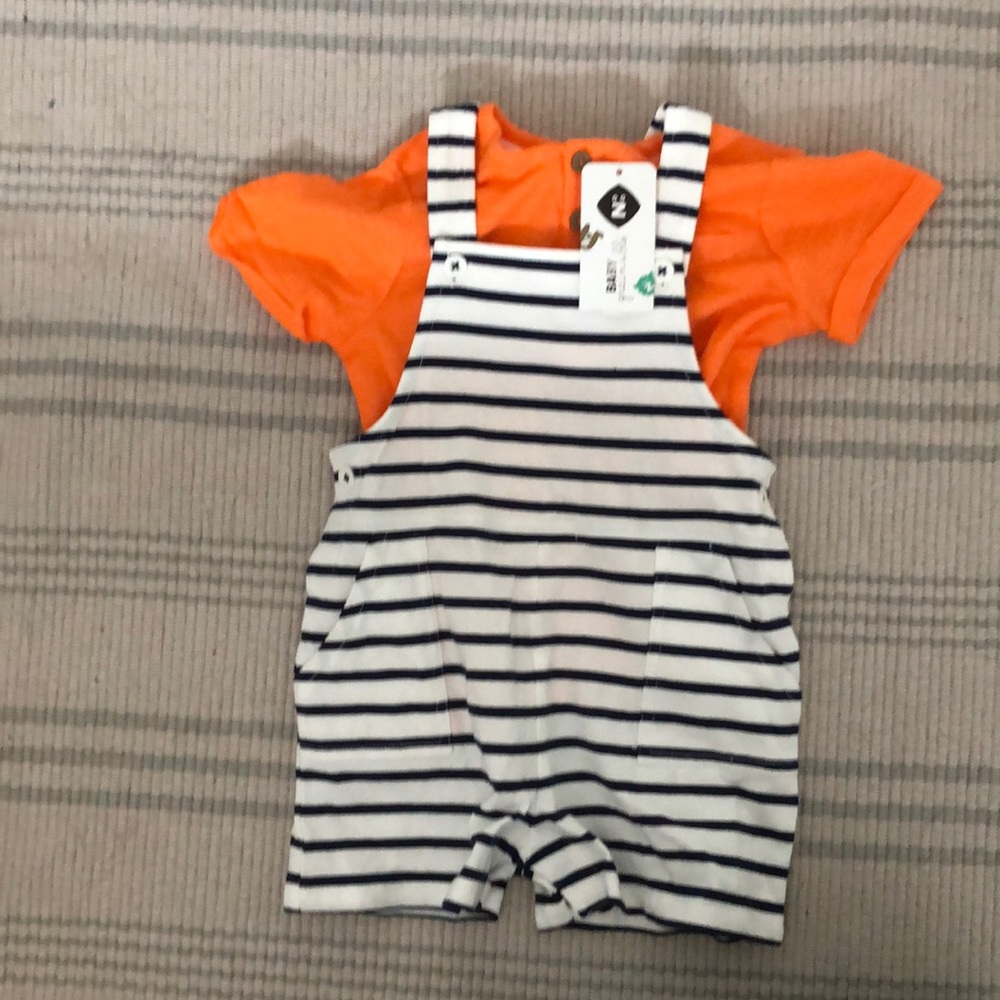NWT baby boy summer outfit. Grain de ble